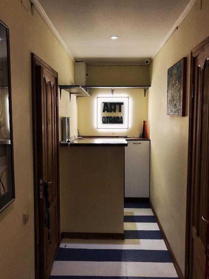 Artotrada Mini-Hotel Odessa Buitenkant foto
